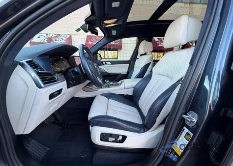 2019 BMW X7 xDrive50I z USA, uszkodzony, nr VIN 5UXCX4C5XKLB39840